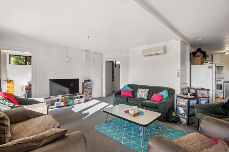 6 Wynyard Crescent Fernhill/Sunshine Bay_16