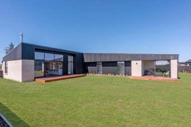 1 Arrowsmith Drive_2