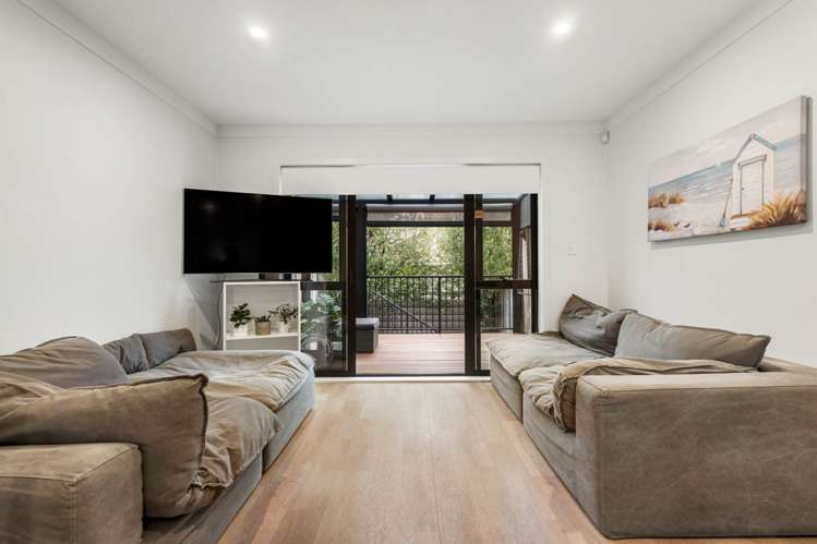 6/2 Brandon Road Glen Eden_4