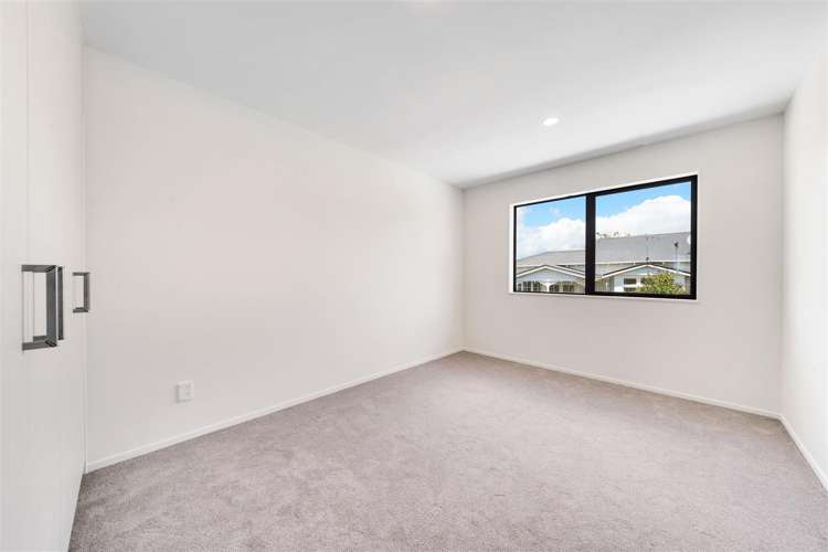 2/2 Wood Street Papakura_7