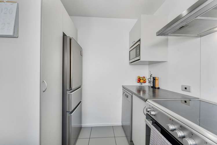 1/28 Noeleen St Glenfield_5