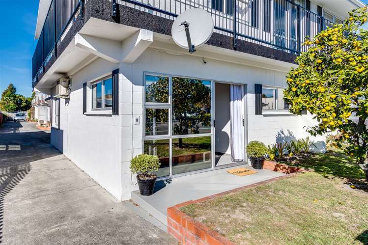 1/8 Lee Road Taradale_11