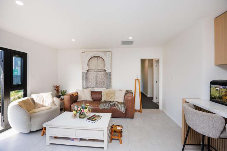 7 Karaka Street Tokomaru_12