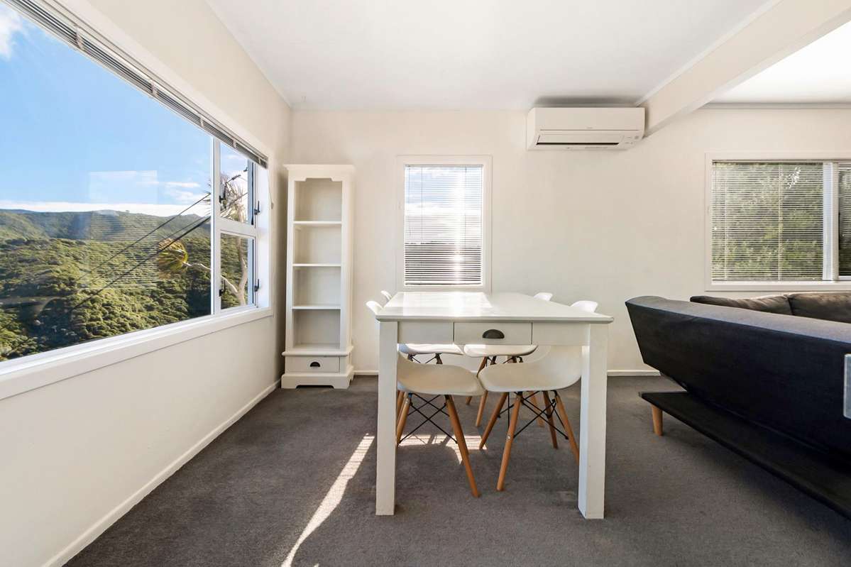 11B Clinton Way_2