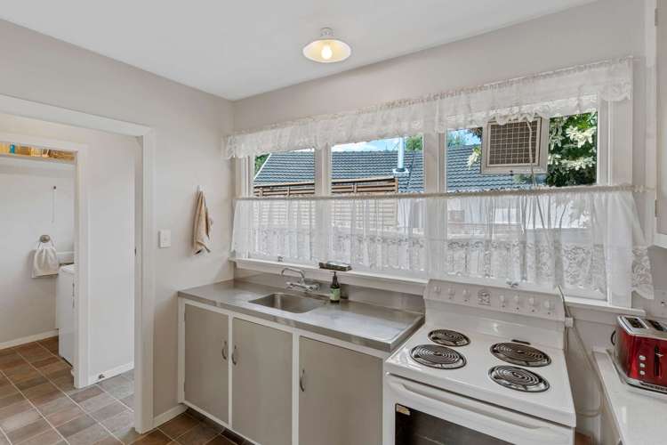 6 Springmead Place Hornby_5