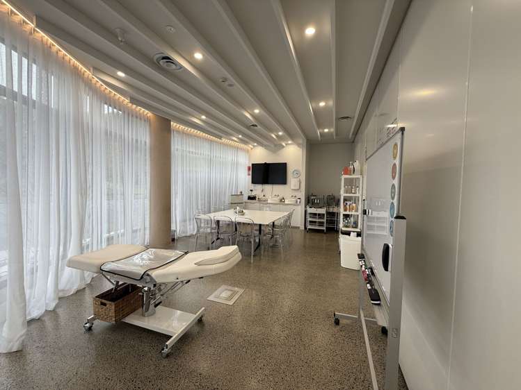 1R/10 Normanby Road Mount Eden_5