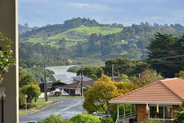 9b Melia Place Stanmore Bay_1