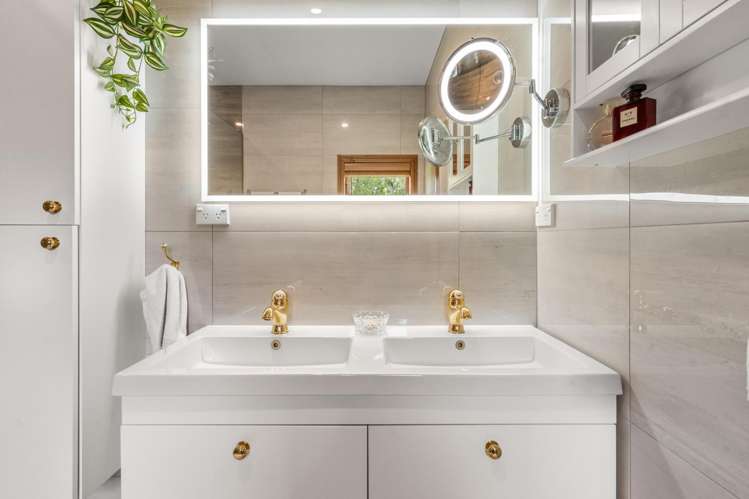 1766 Kahutara Road Kahutara_16