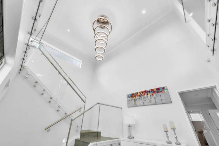 5 Rakiraki Place Flat Bush_3