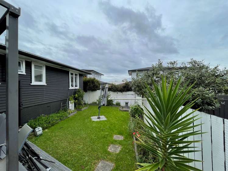 105 Sturges Road Henderson_13