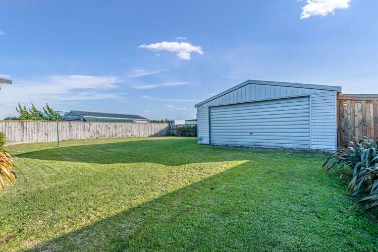 20 Barling Street Himatangi Beach_13