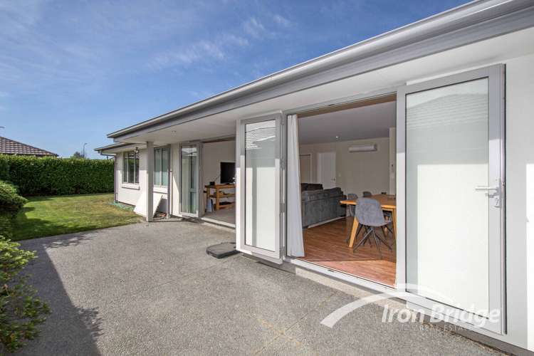 17 Faringdon Boulevard Rolleston_11