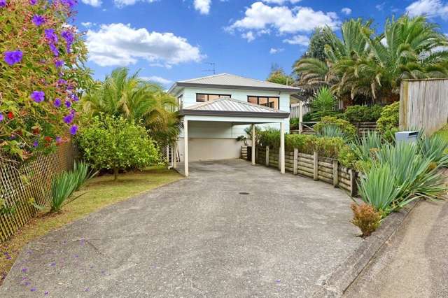 1/82 Totaravale Drive Totara Vale_3