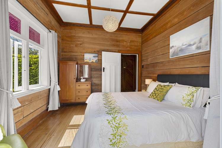 22 Wallis Street Raglan_11