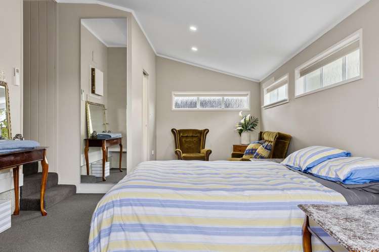 11 Kowhai Road Rainbow Point_21