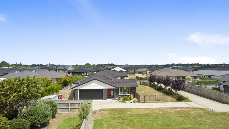 6 Plescher Crescent Leamington_27