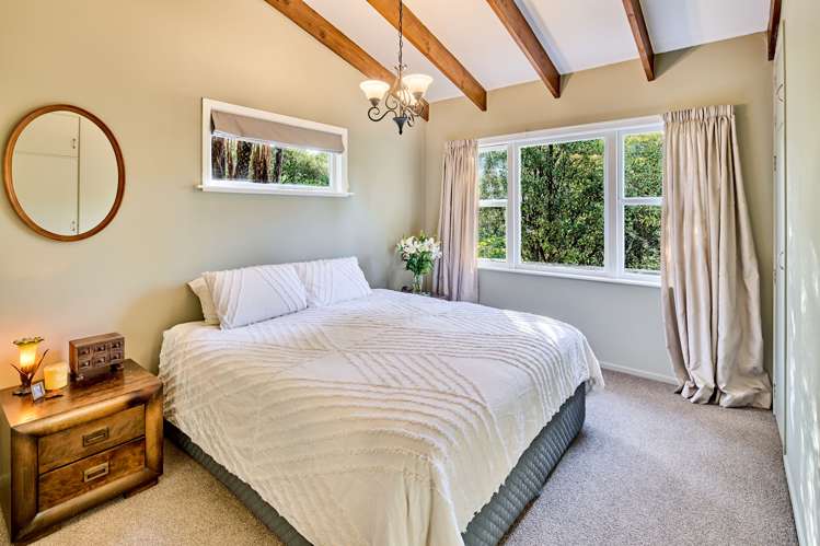 194 Eastern Hutt Road Taita_9