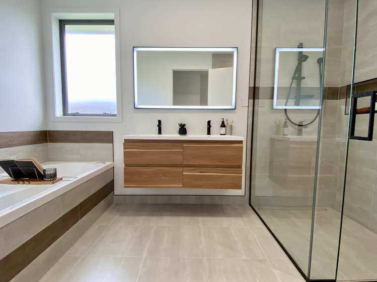 100 Hoffman Court Waikiwi_18