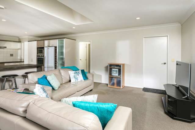 55 William Gamble Drive Greenhithe_2