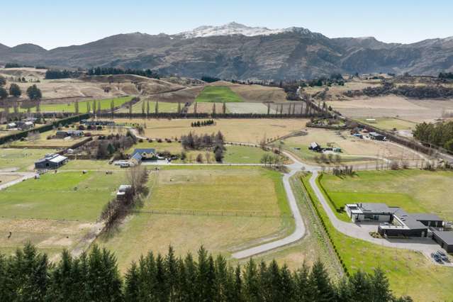 Paddock Lane Lower Shotover_1