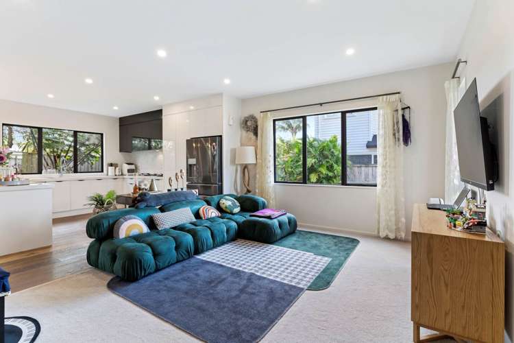 15 Ti Kouka Place Te Atatu Peninsula_2