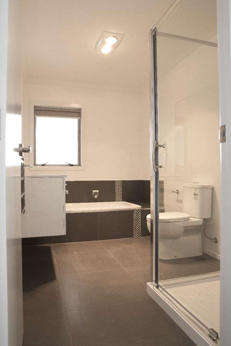 6 Charlotte Crescent Dinsdale_12