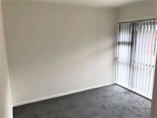 2/95 Vodanovich Road Te Atatu South_4