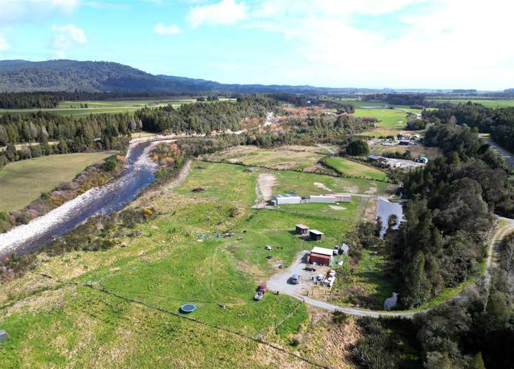 896B Old Christchurch Road_0