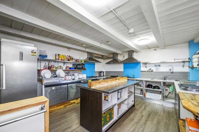 6A Glenside Crescent Eden Terrace_1