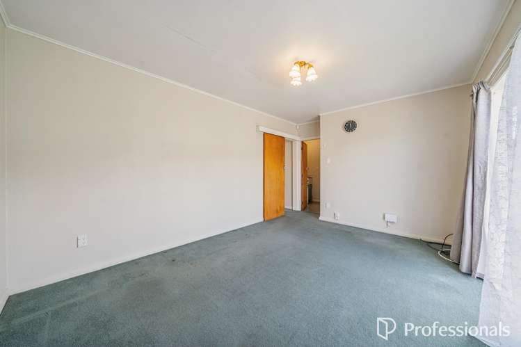 5/1079 High Street Taita_6