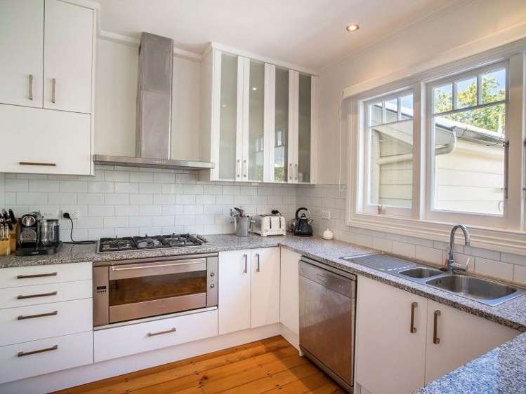 27 Oxford Terrace Devonport_4