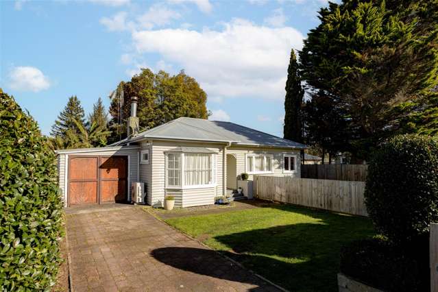 Home - in the Heart of Hamilton East!