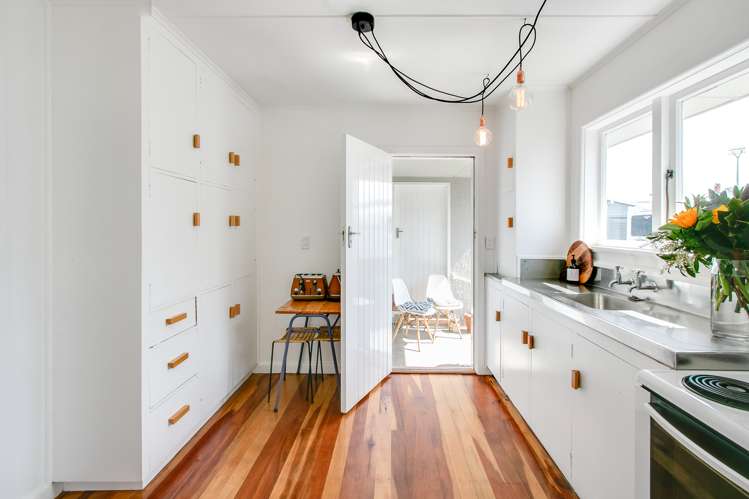 102 Nelson Crescent Napier South_8