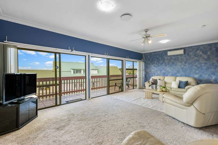 65 Uxbridge Road Mellons Bay_4