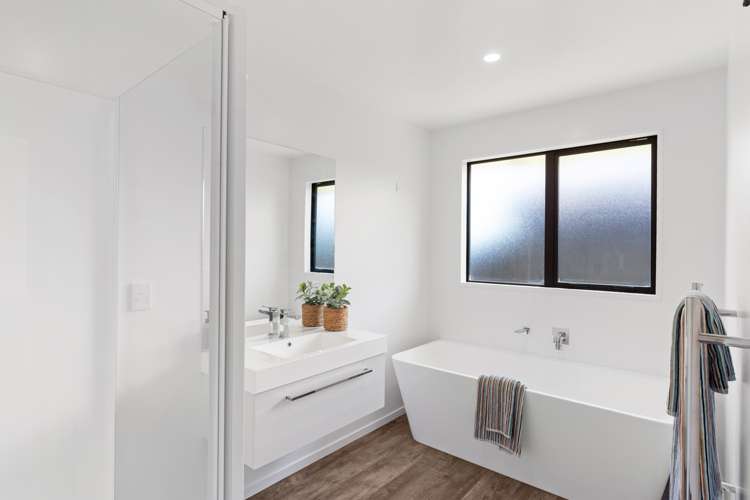 7 Russ Drive Lincoln_14