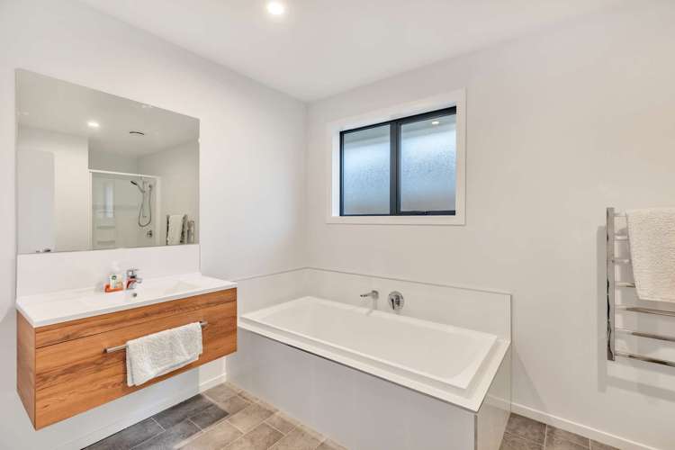 14 Nathaniel Archer Street Woodend_13