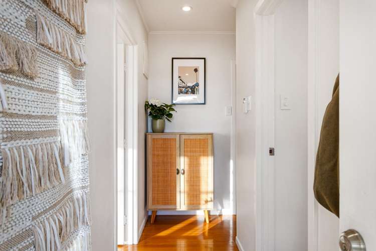 56 Vodanovich Road Te Atatu South_15