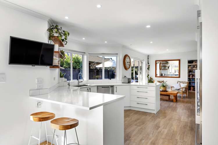 48 Oriental Parade Papamoa_12