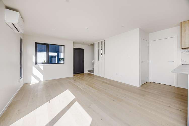 15 Kaaramuramu Lane Mangere Bridge_13