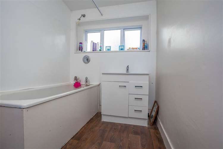 1/136 Pages Road Wainoni_9