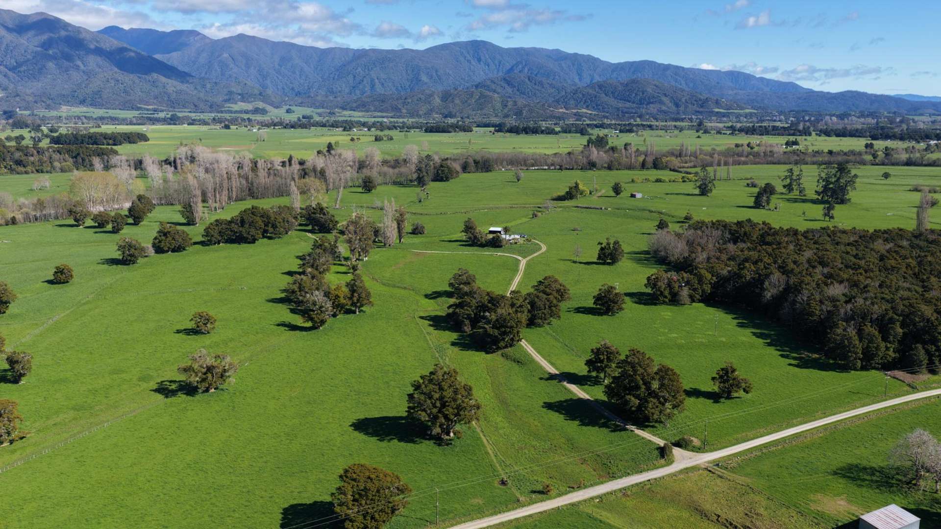 84 Loop Road East Takaka_0