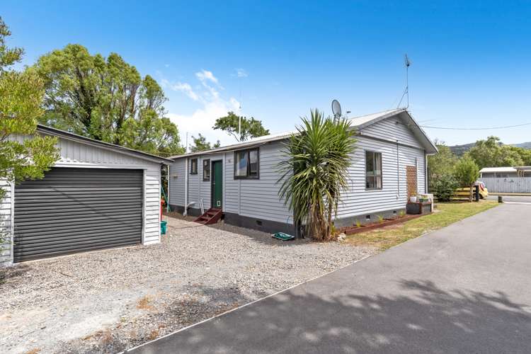 21A Lyon St Featherston_18