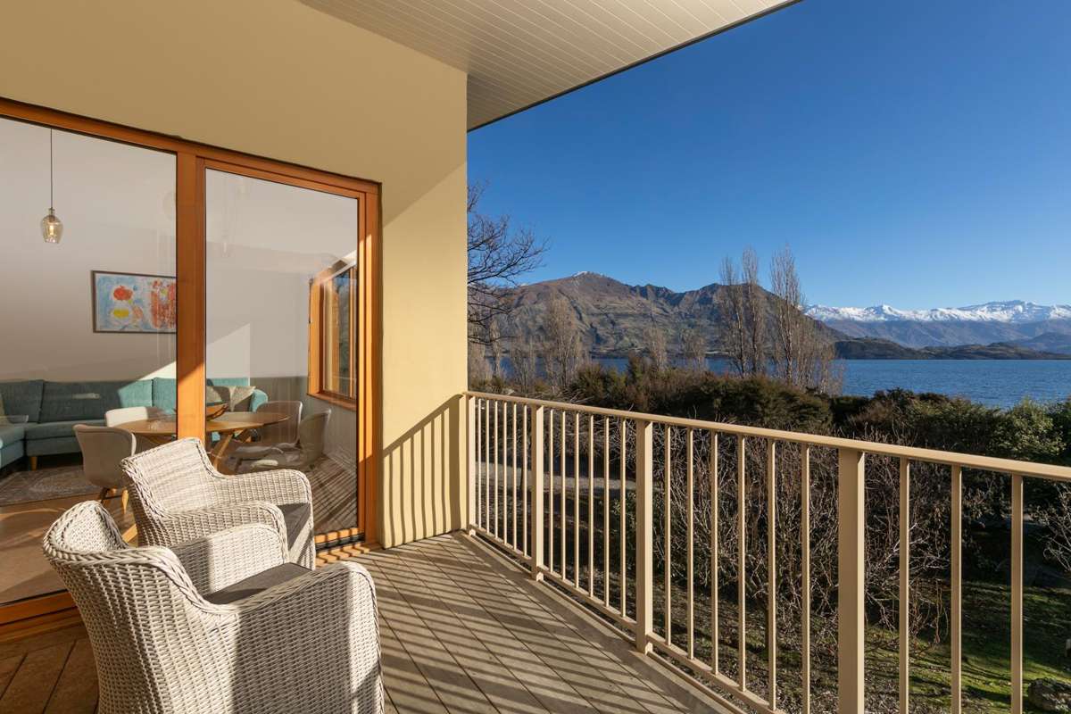 337 Beacon Point Road_1