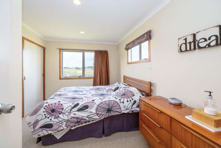 17 Nunu Drive Flat Point_15