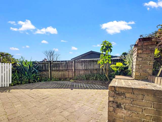 15 Camden place Pukete_4