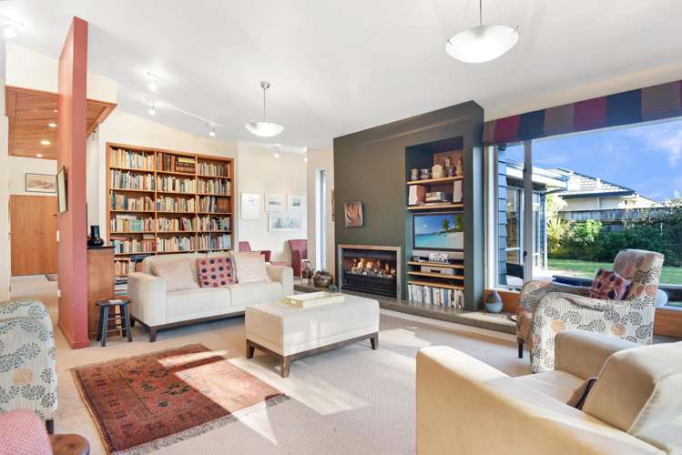 5 Suffolk Drive Otamatea_9