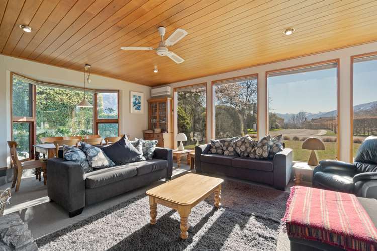 127 Hunter Crescent Wanaka_1