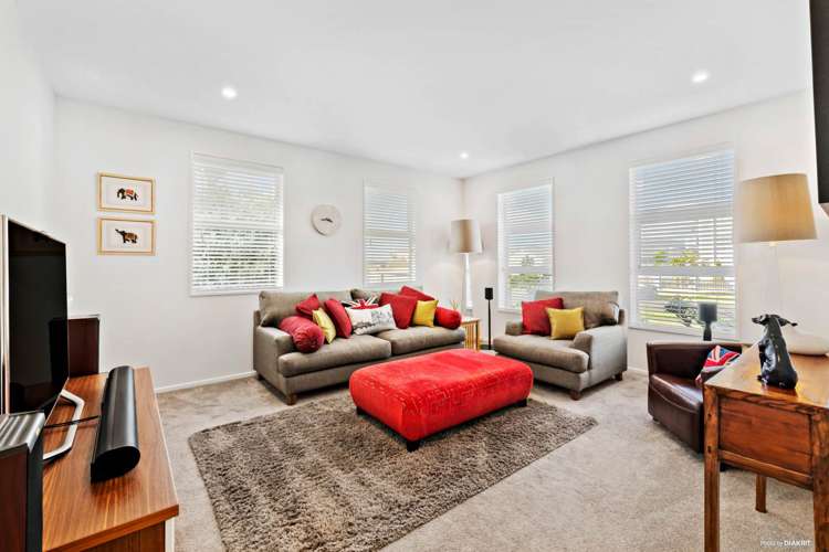 14 Defender Crescent Beachlands_1