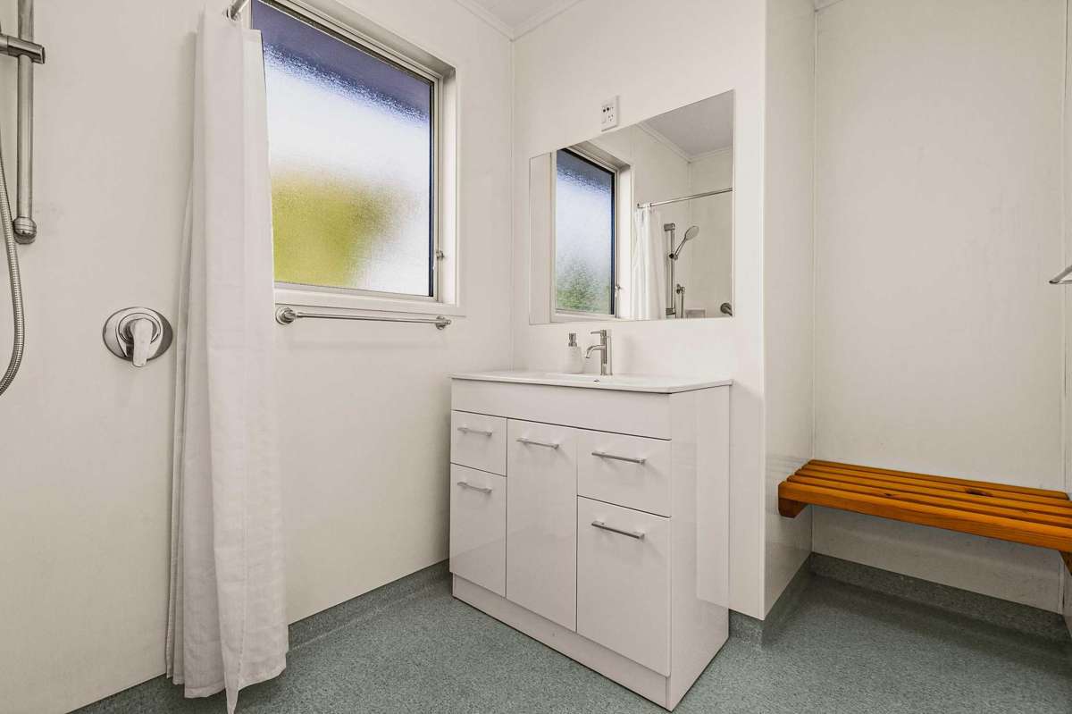1/8a McDonald Street_4