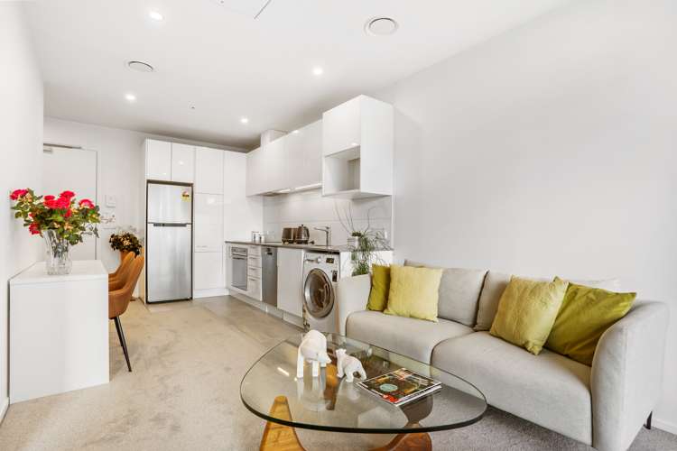 303/11 Akepiro Street Mount Eden_7